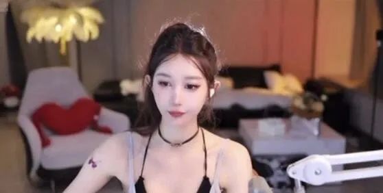 正能量女主播?其表示找女主播谈恋爱,不如现实找,毕竟女主播花钱无底洞!还喜欢吊着你!